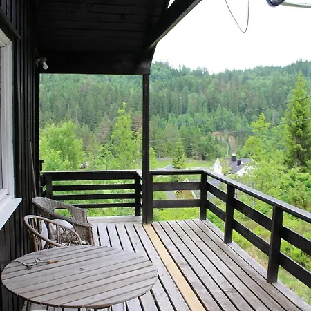 Hagestadhytteutleie Bergheim ロッジ
